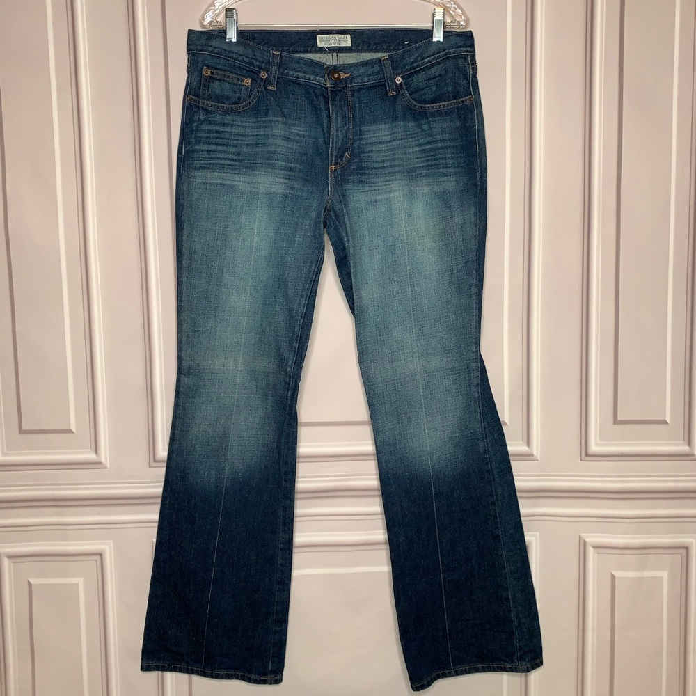 Size 12. American Eagle hipster flare.